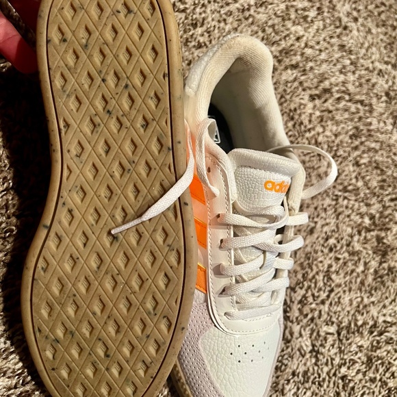 Adidas - Picture 3 of 3